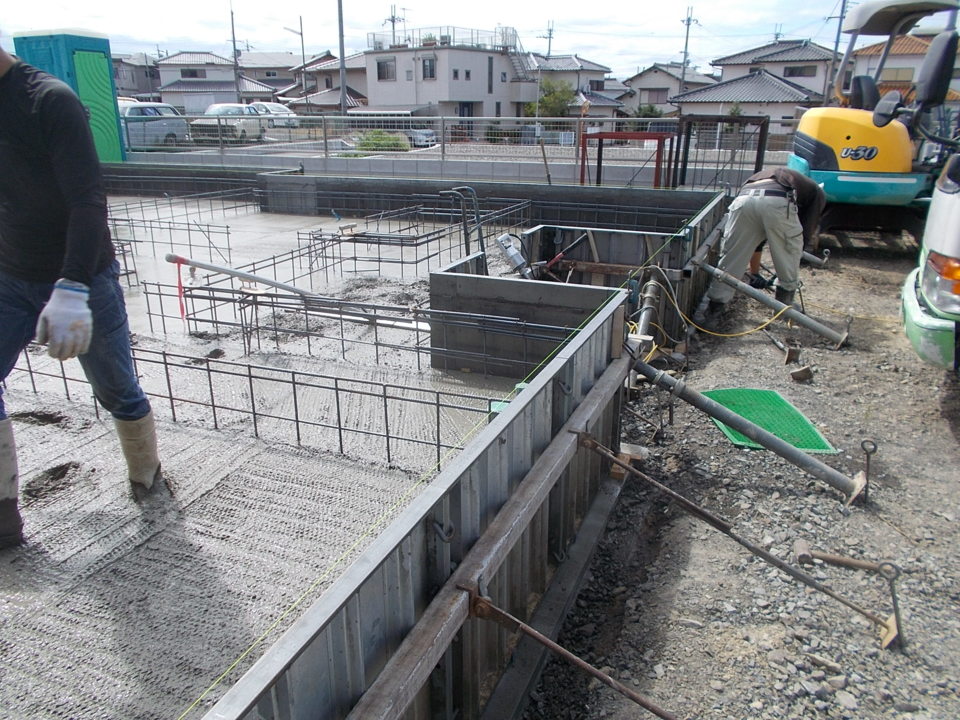 基礎工事